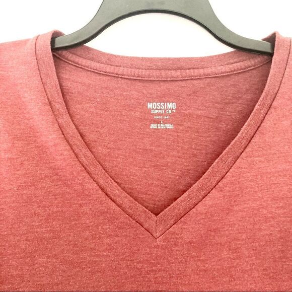 Mossimo L Red Pullover V Neck Short Sleeve T-Shirt - Picture 6 of 9